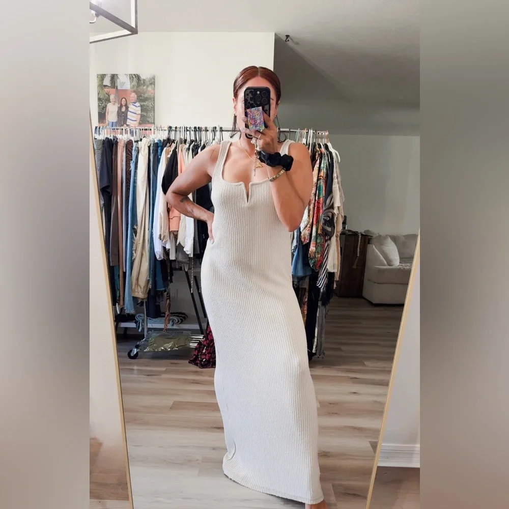 ZARA RIBBED KNIT V-NECK FITTED MAXI DRESS - Picture 4 of 5